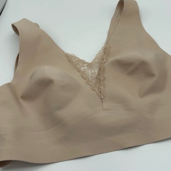 Breezies Seamless Wire free Bra With Lace Detail Beige Large - Picture 1 of 8